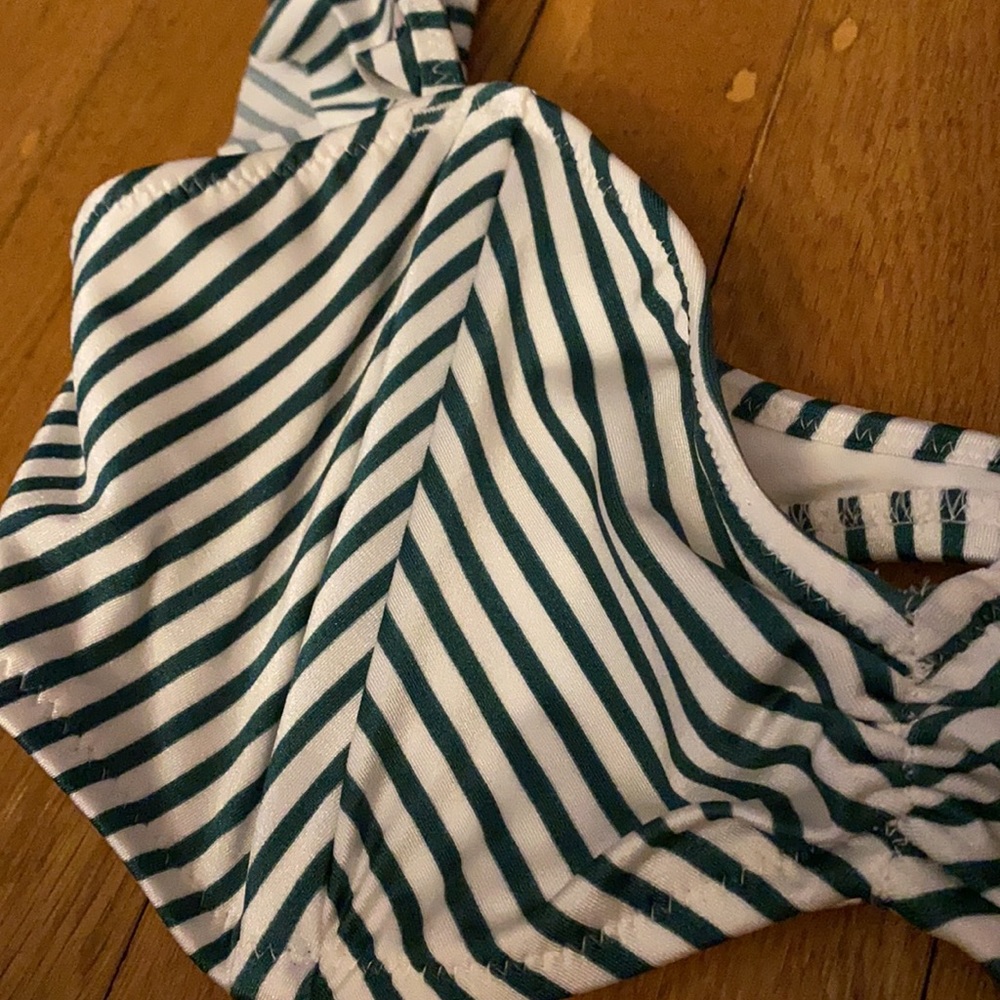 Tori Praver Vada Striped Ruffle Bikini Top - Picture 5 of 11